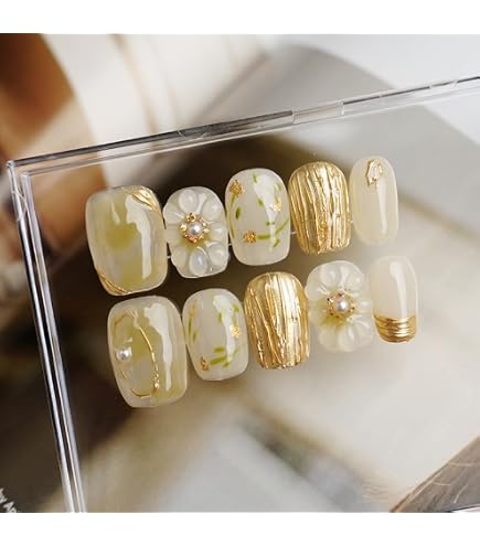 Amazon | LemiVibe·「幻ノ花」ネイルチップ ショート 短め ピンク 100